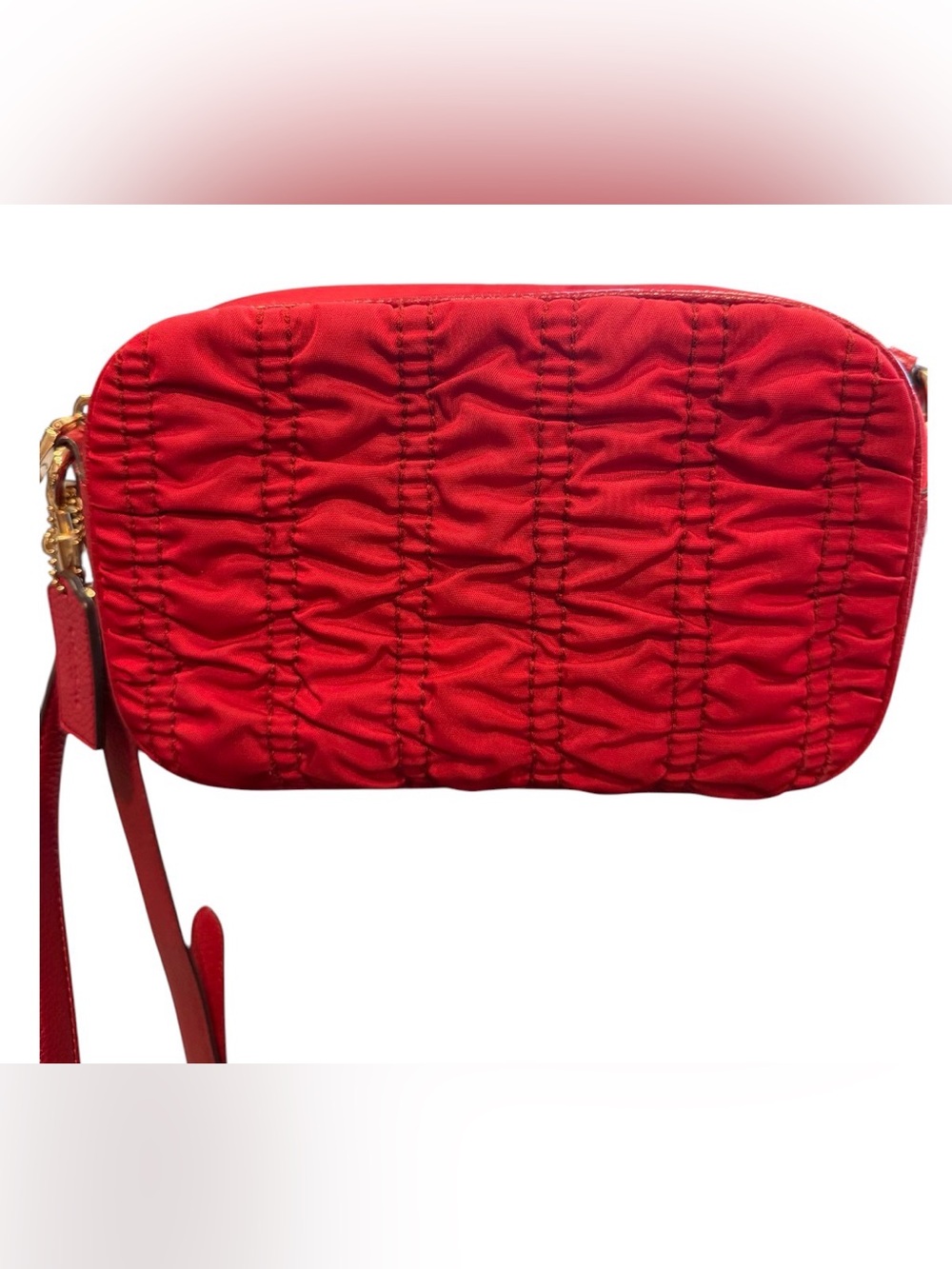 Coach Red Leather/Nylon quilted Rugged Crossbody Bag with Gold Hardware /hangtag - Picture 9 of 10